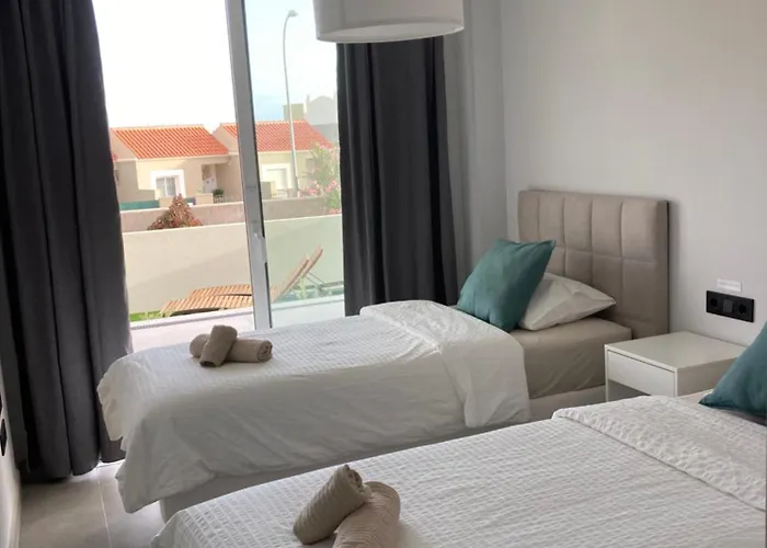 Апартаменти Terrazas Адехе